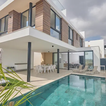 Aqua Pearl * Protaras