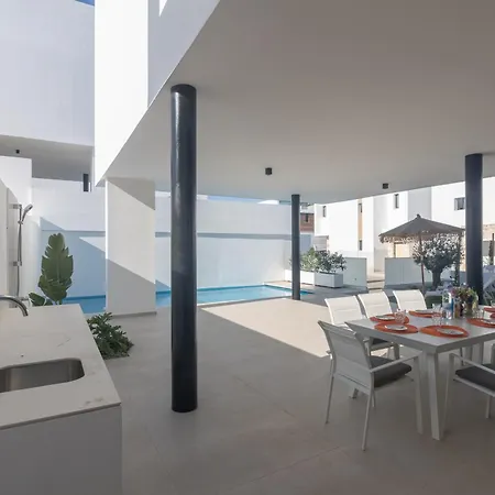 Aqua Pearl * Protaras