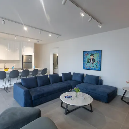 Aqua Pearl Villa